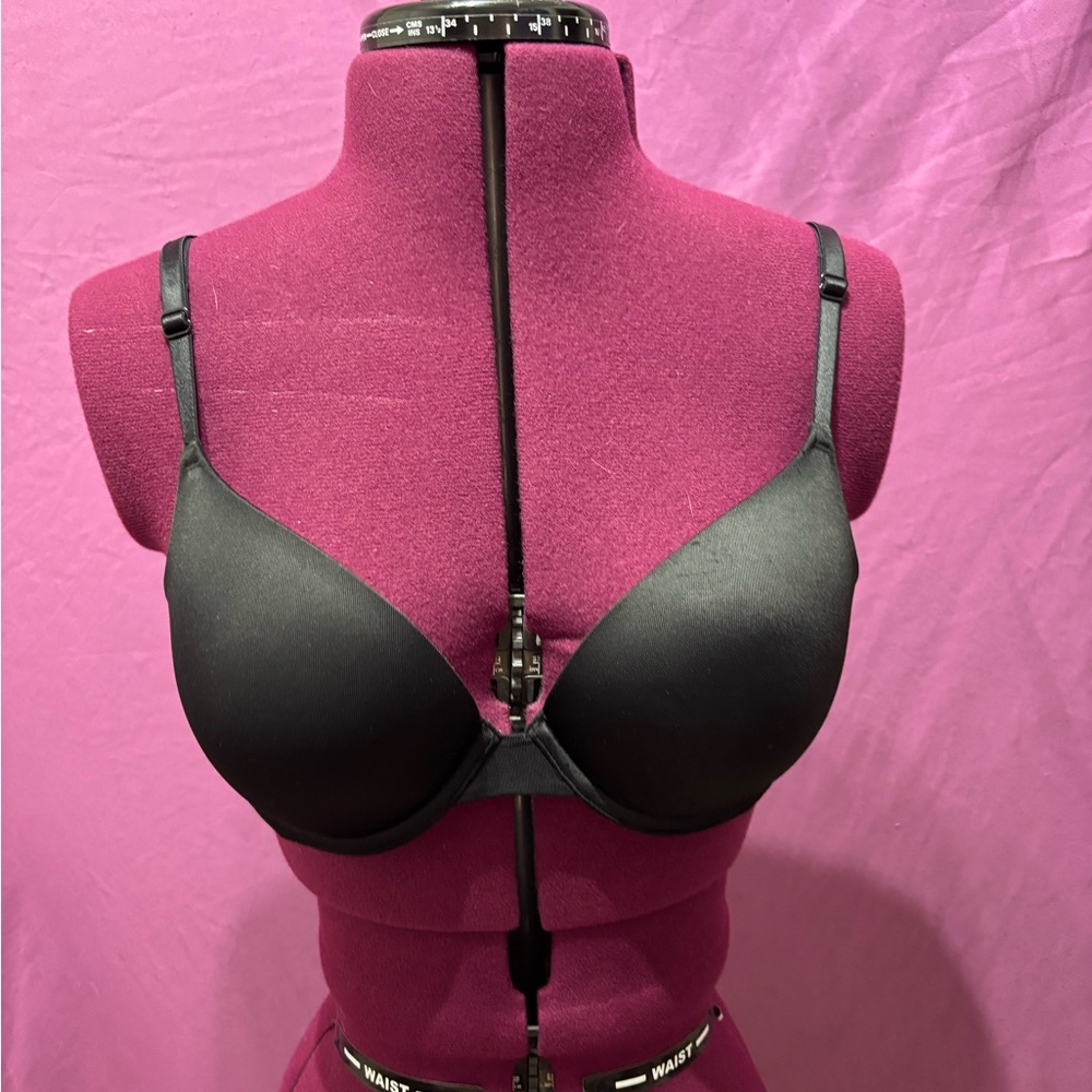 PINK Victoria's Secret Black Underwire Bra 36B